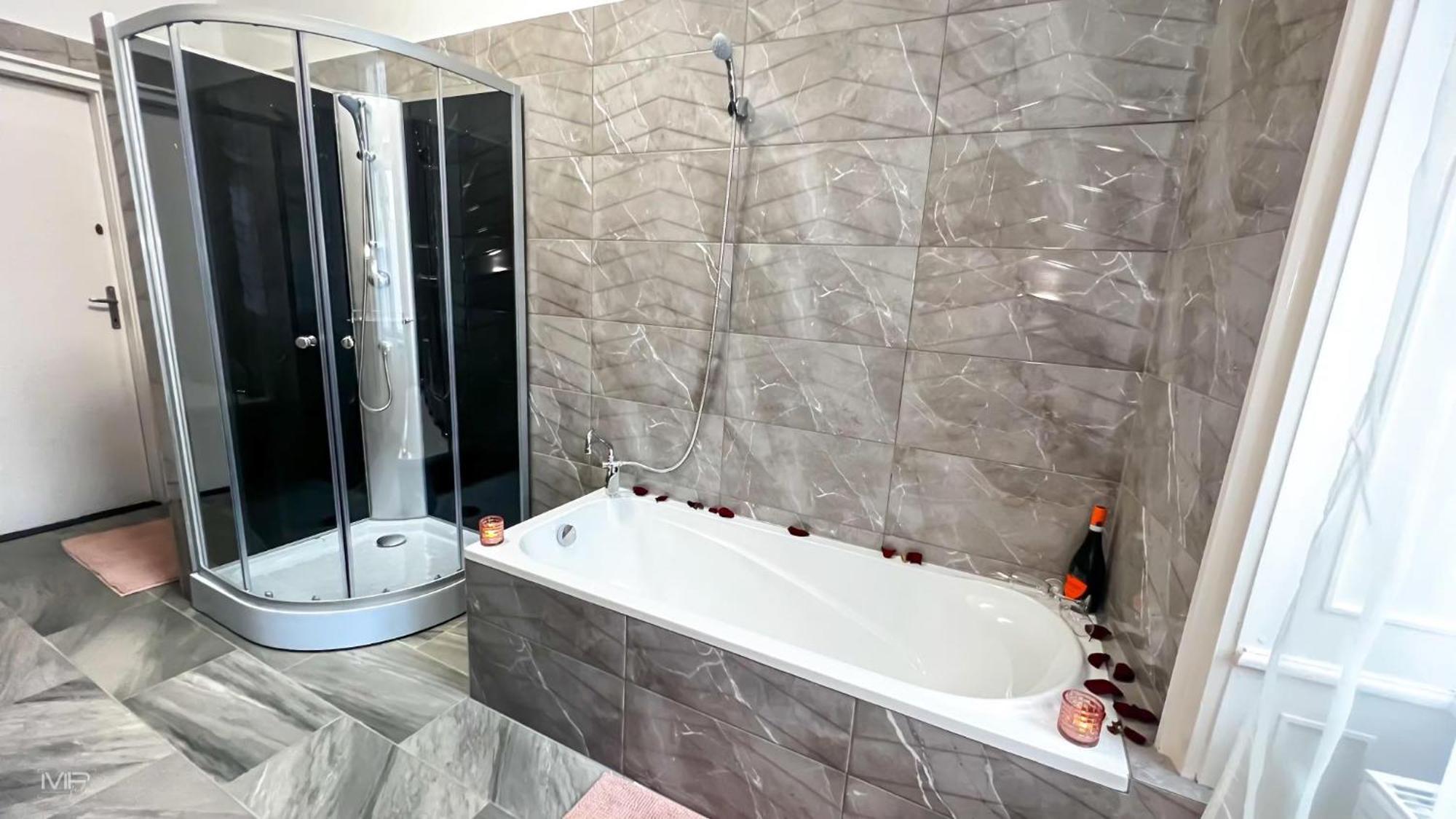 Flamingo Rezidencia Apartman Eger Exterior photo